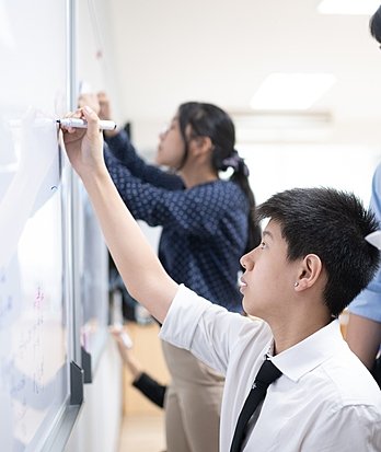 Advanced Mathematics learning in Sixth Form at Brighton College Vibhavadi.