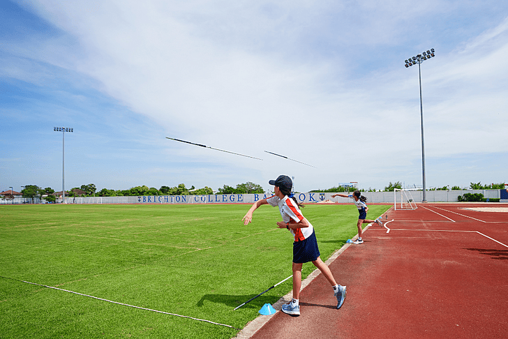  Brighton-College-Vibhavadi-pupils-throw-spear-in-the-football-field 
