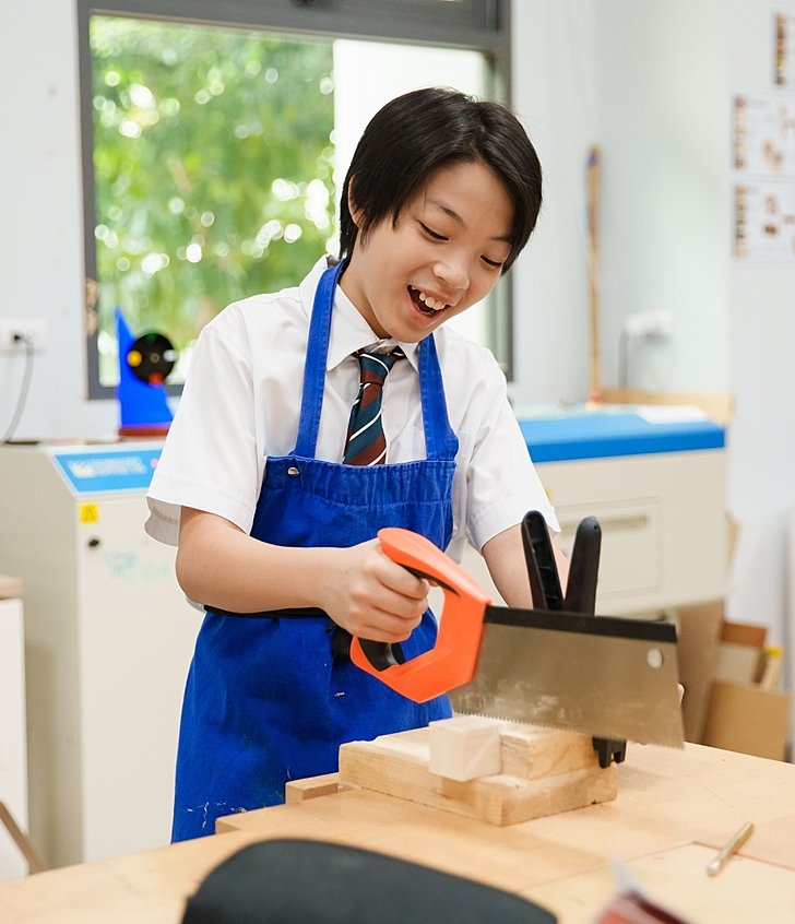  Design and Technology class at Brighton College Vibhavadi, encouraging innovation and practical skills in creative learning. 